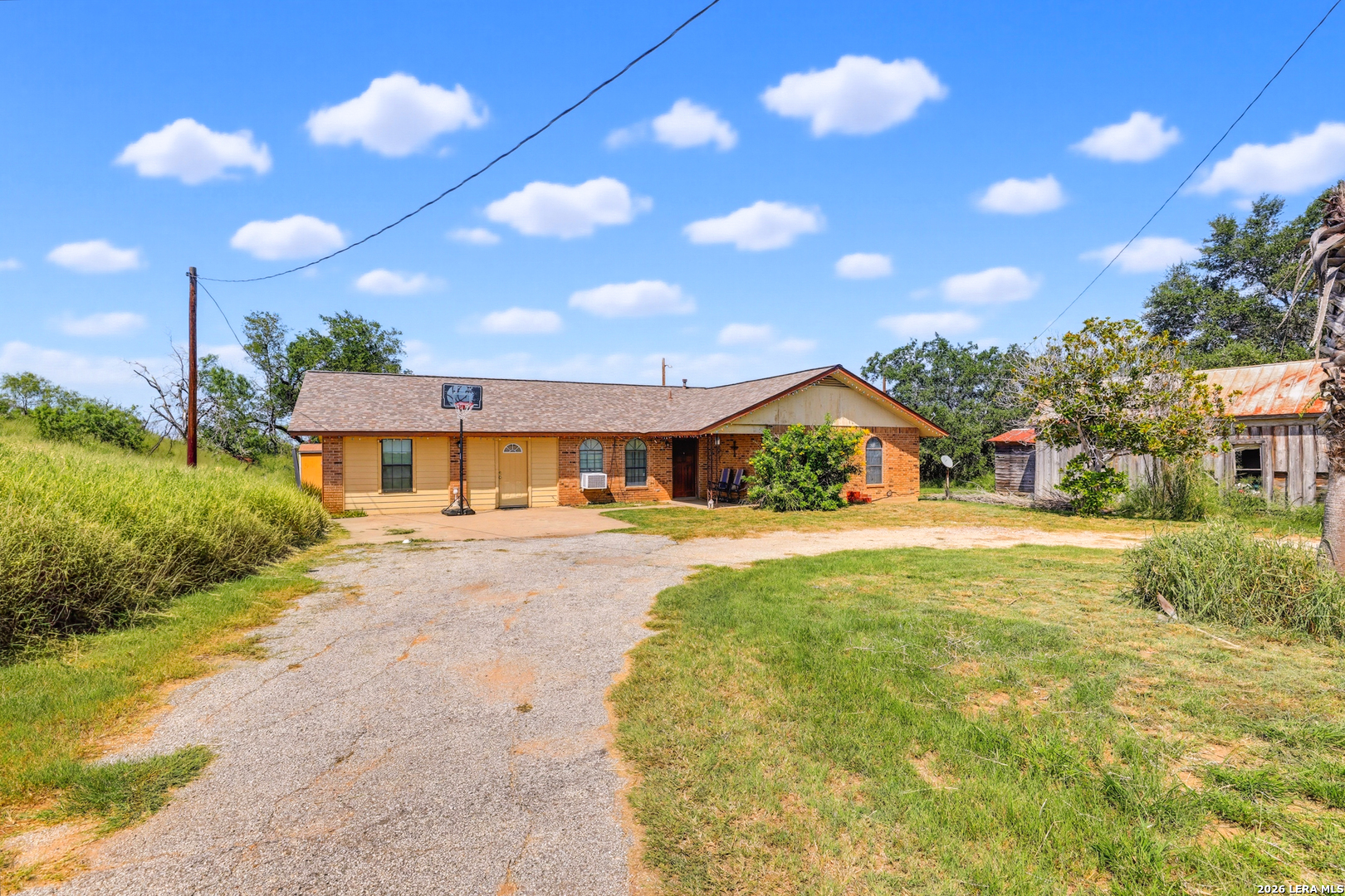 150 Fm 1303 Floresville TX 78114