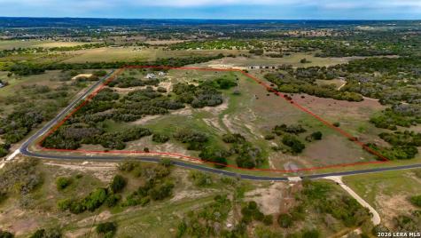 360 Bluff Creek Road Center Point TX 78010