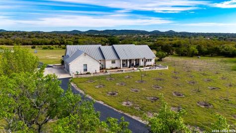 360 Bluff Creek Road Center Point TX 78010