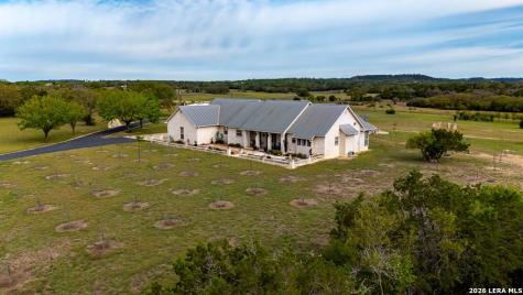 360 Bluff Creek Road Center Point TX 78010