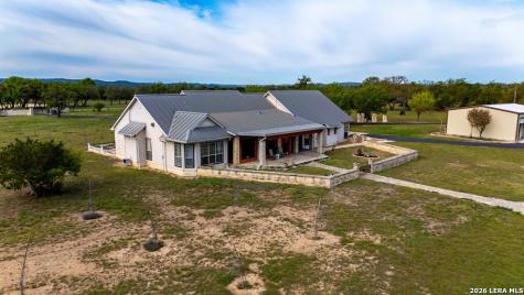 360 Bluff Creek Road Center Point TX 78010