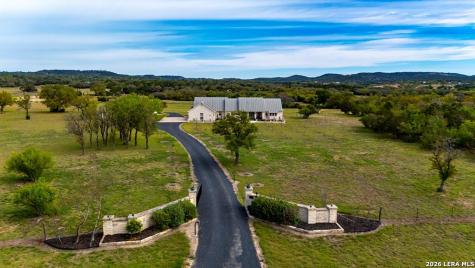 360 Bluff Creek Road Center Point TX 78010