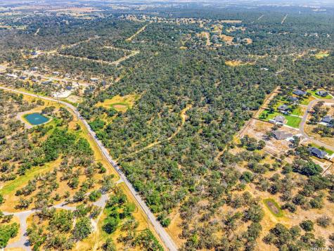 1581 County Road 321 La Vernia TX 78121
