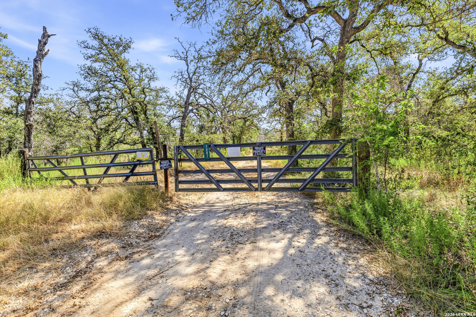 1581 County Road 321 La Vernia TX 78121