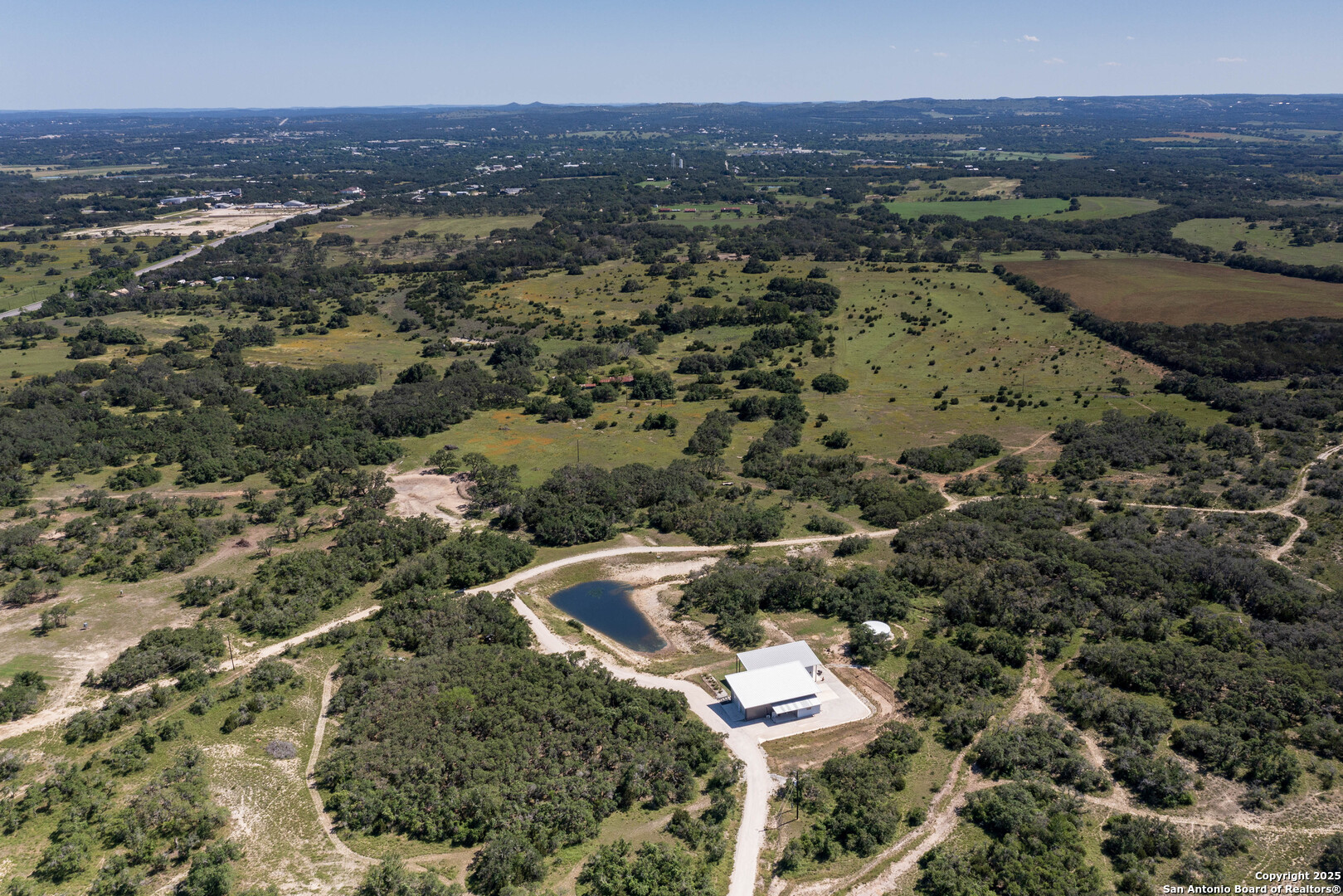 370 Gray Wolf Blanco TX 78606