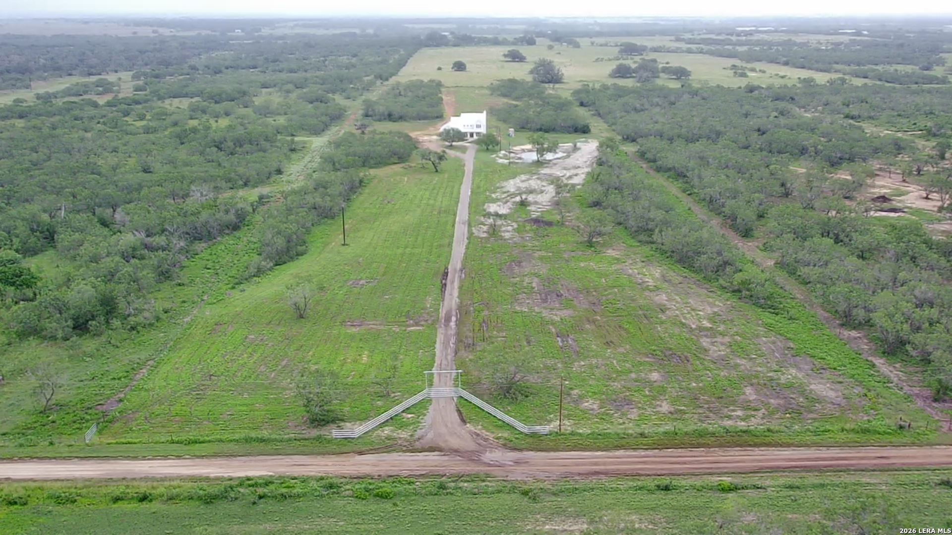 1230 Old Pearsall Road Jourdanton TX 78026