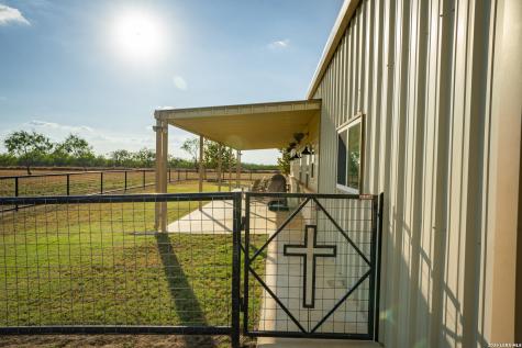 000 County Road 4728 Dilley TX 78017
