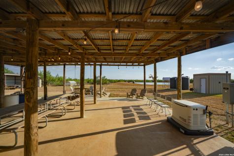 000 County Road 4728 Dilley TX 78017