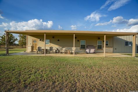 000 County Road 4728 Dilley TX 78017
