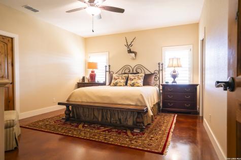 000 County Road 4728 Dilley TX 78017