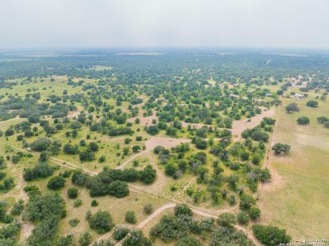 445 Private Road 7822 Natalia TX 78059
