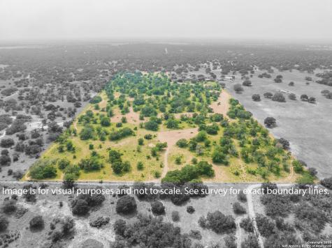445 Private Road 7822 Natalia TX 78059