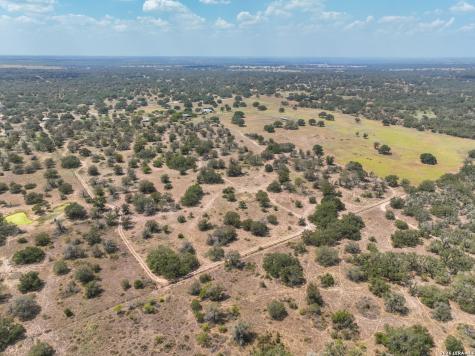 445 Private Road 7822 Natalia TX 78059
