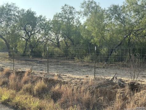 992 Jordan Encinal TX 78019