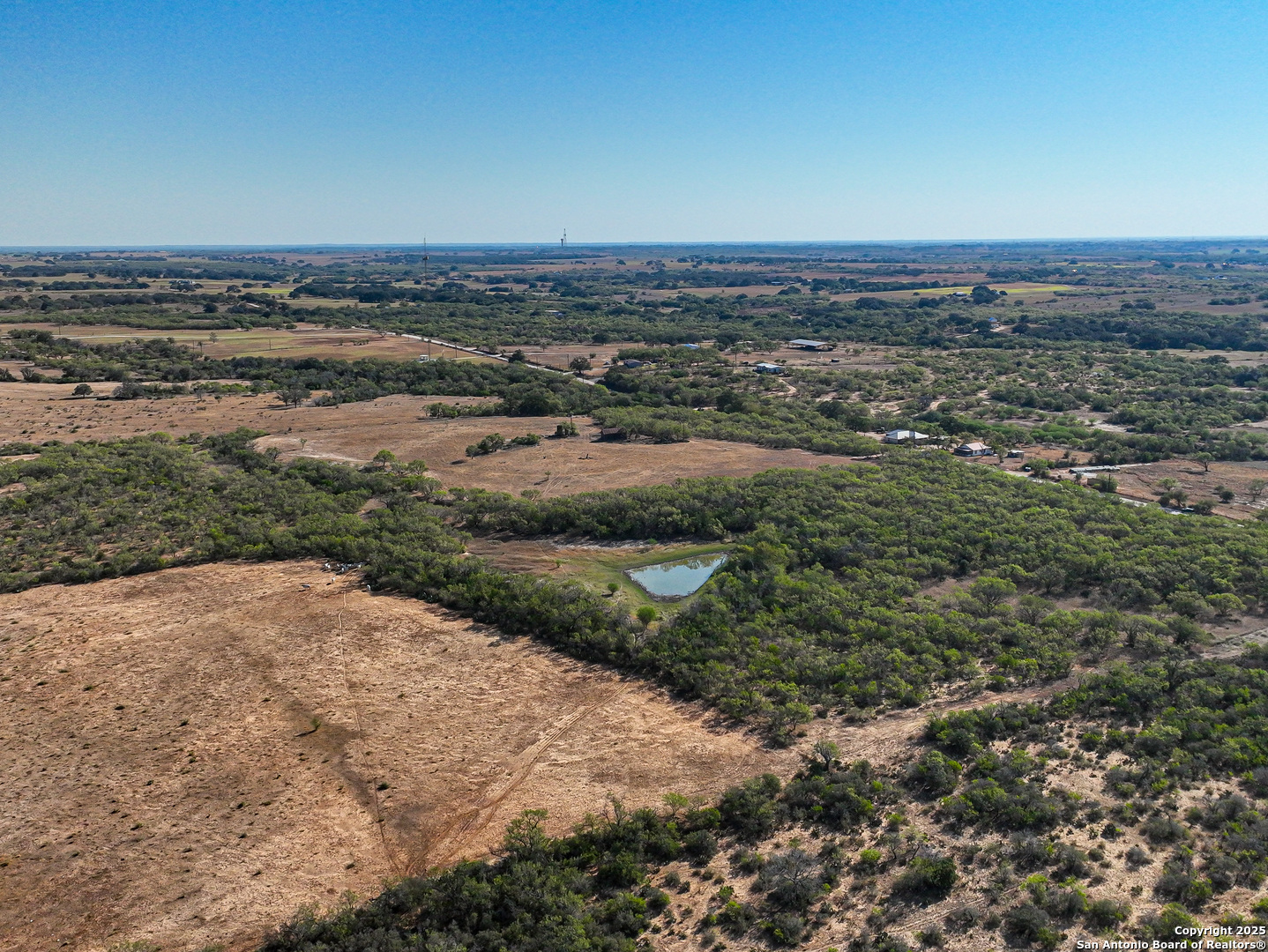 +/- 27.5 Acres County Road 302 Floresville TX 78114