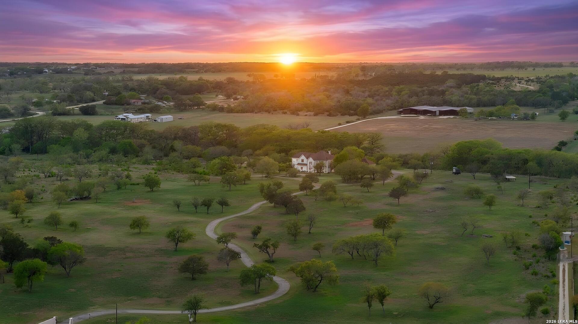 608 N Creek Road Comfort TX 78013