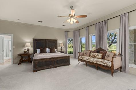 608 N Creek Road Comfort TX 78013