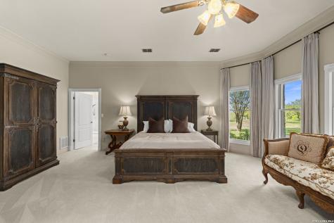 608 N Creek Road Comfort TX 78013