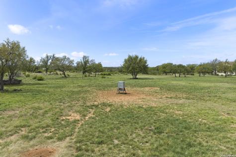 608 N Creek Road Comfort TX 78013