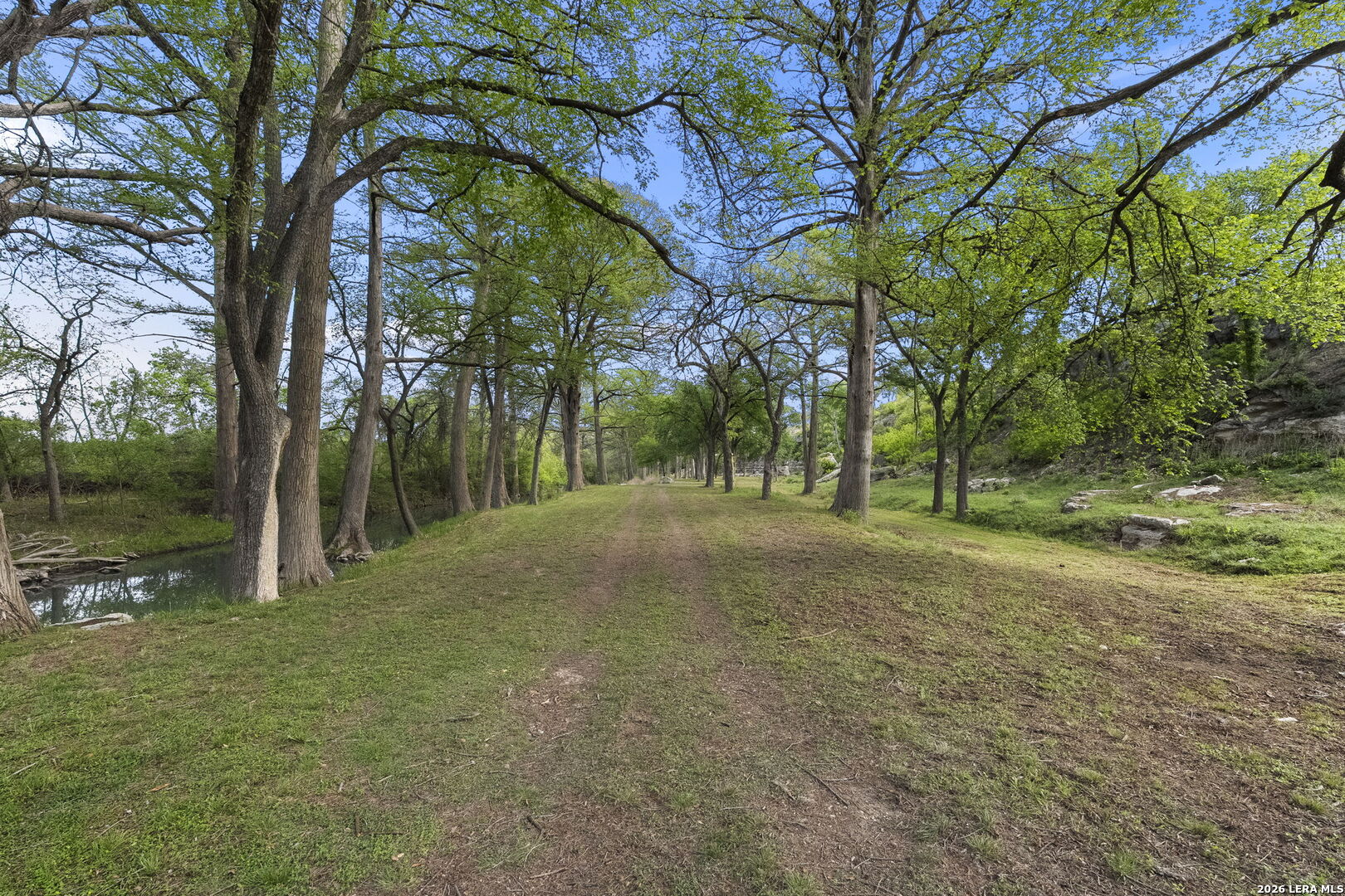 608 N Creek Road Comfort TX 78013