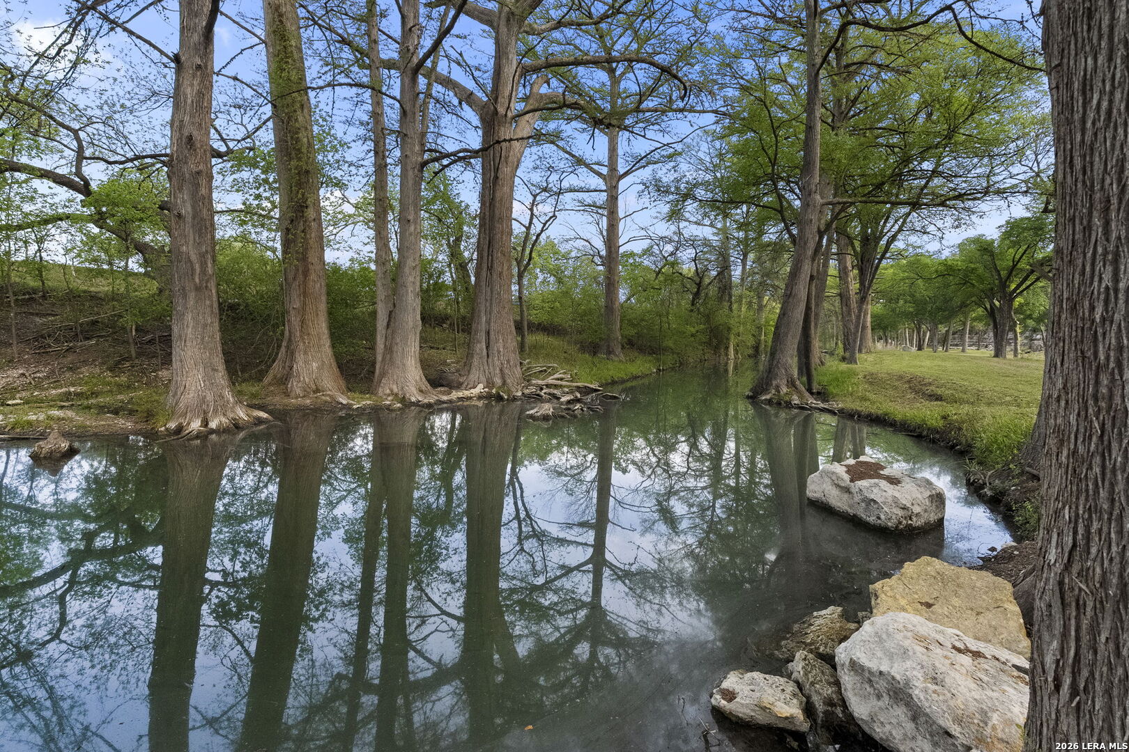 608 N Creek Road Comfort TX 78013