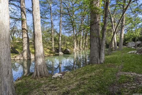 608 N Creek Road Comfort TX 78013