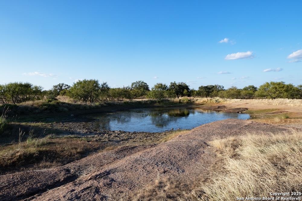 000 Black Jack Road Fredonia TX 76842
