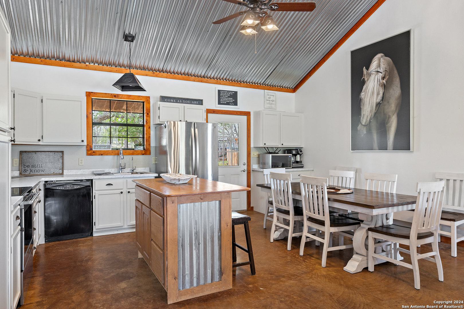 2631 Us Highway 281 Johnson City TX 78636