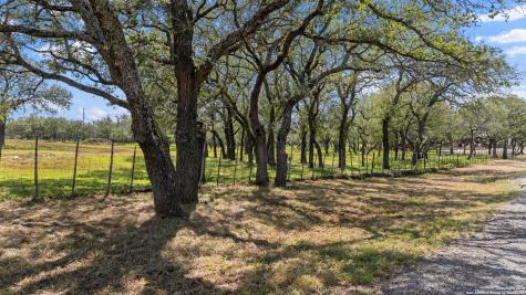 2631 Us Highway 281 Johnson City TX 78636