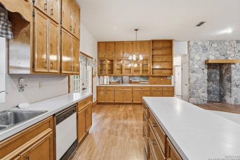 9325 Fm 1339 Martindale TX 78655