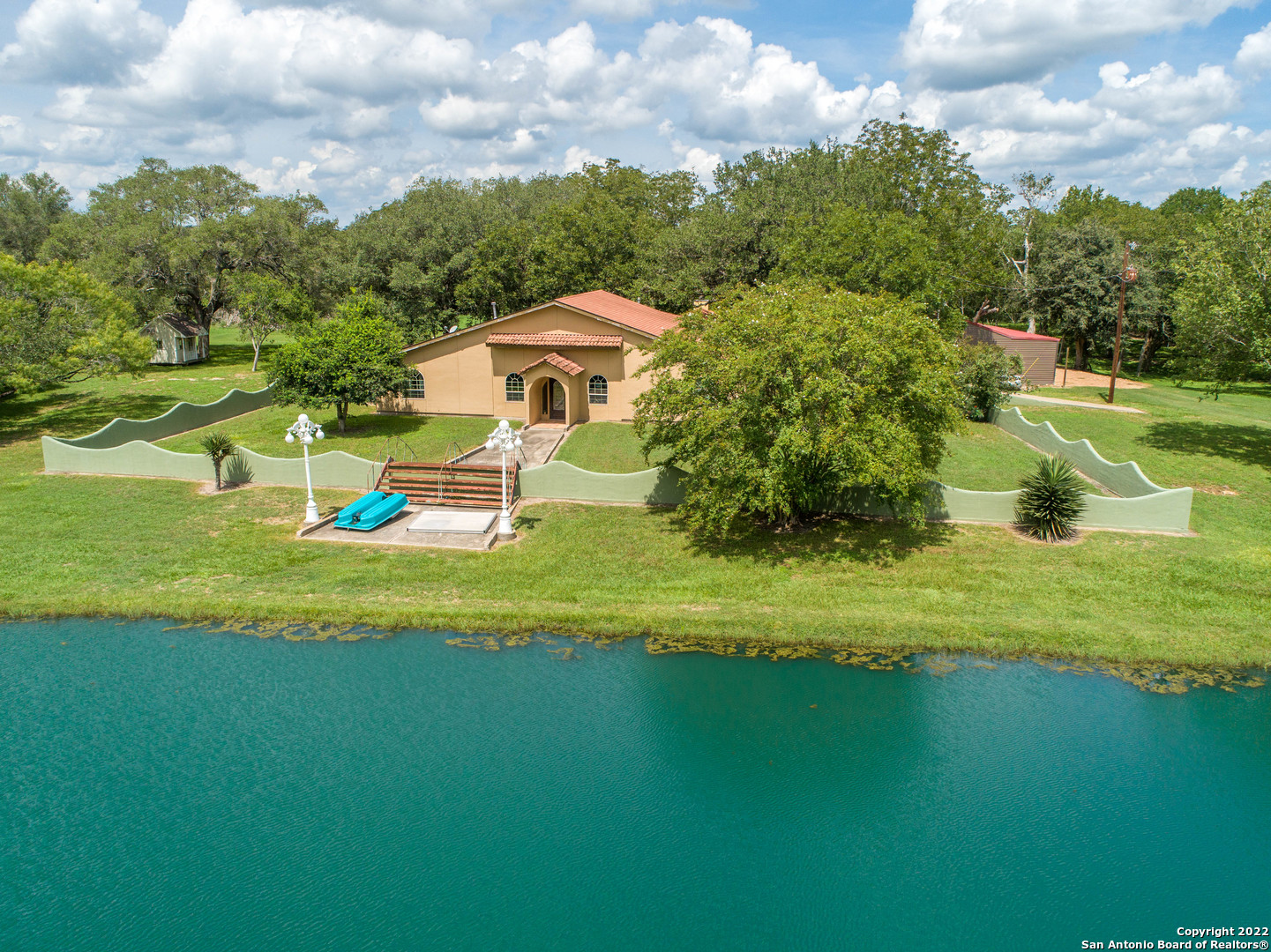 614 Lassman Road Goliad TX 77963