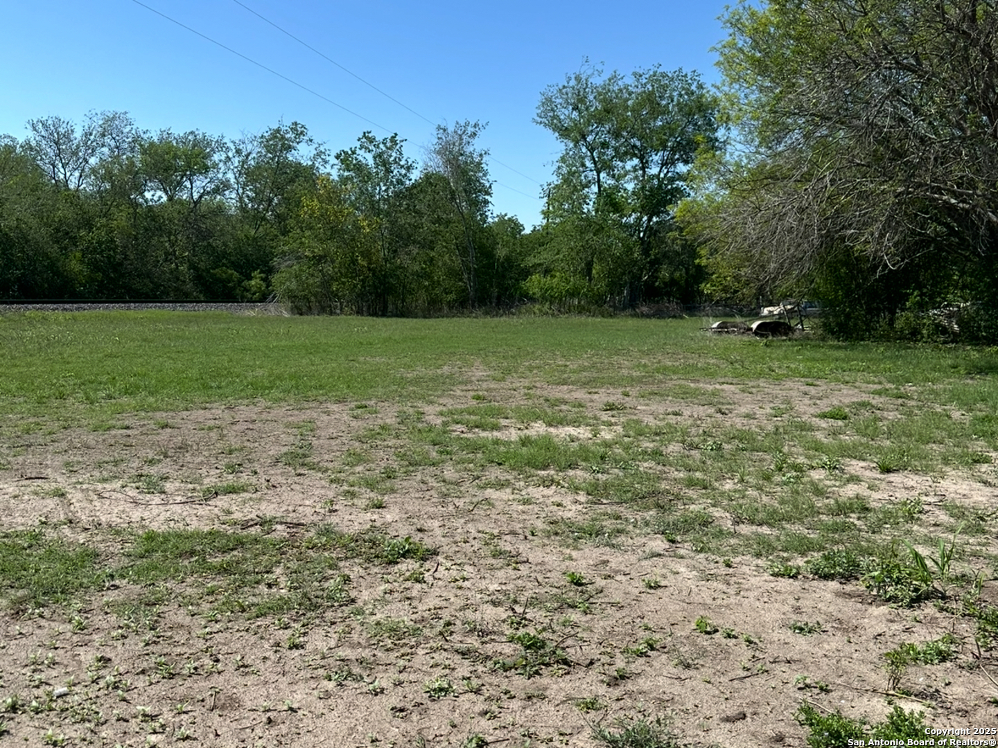 1231 State Highway 132 Devine TX 78016