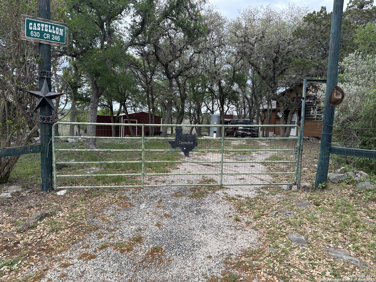 630 County Road 246 Hondo TX 78861