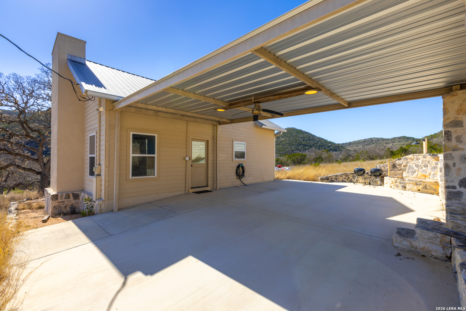 1030 Owl Hollow Leakey TX 78873