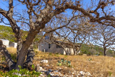 1030 Owl Hollow Leakey TX 78873