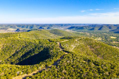 1030 Owl Hollow Leakey TX 78873