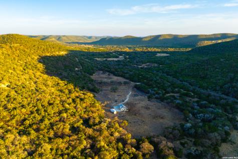 1030 Owl Hollow Leakey TX 78873