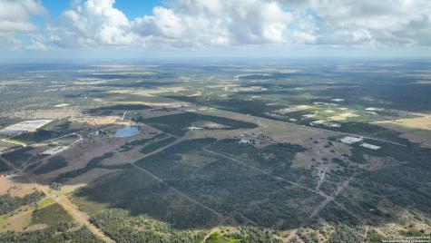 000 Tx 97 Gonzales TX 78629