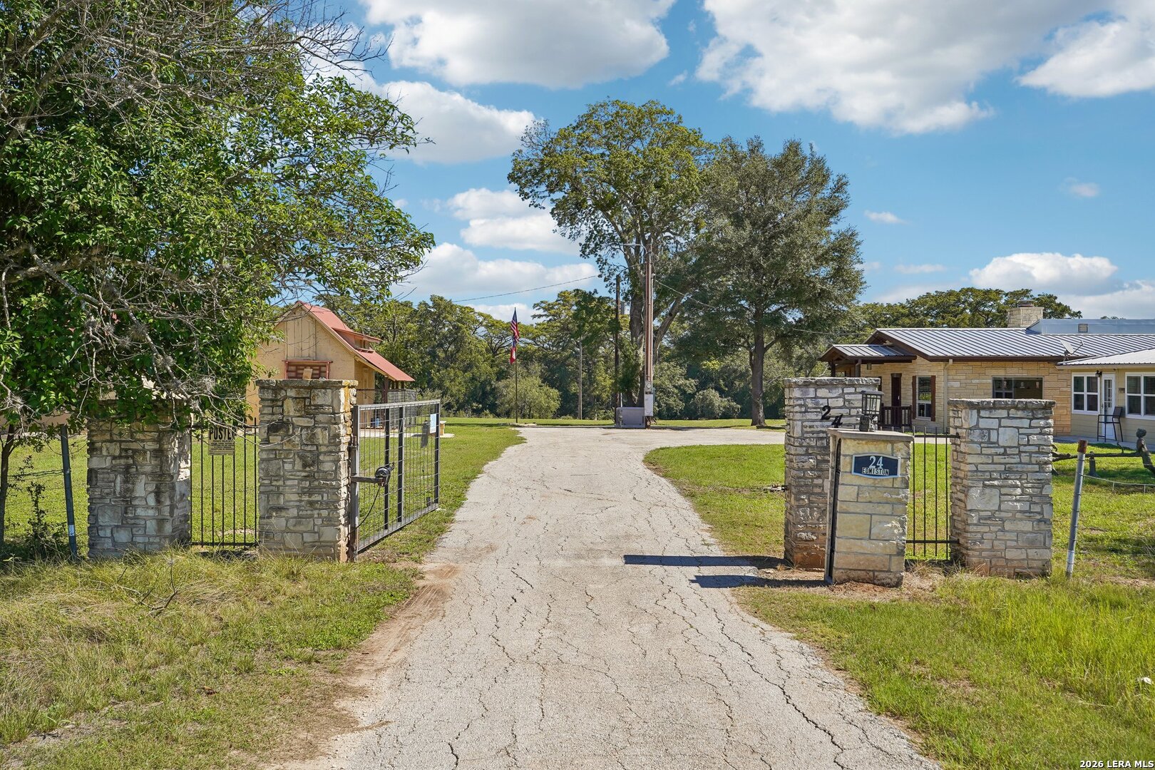 24 Edmiston Lane Comfort TX 78013