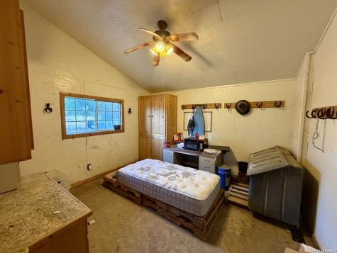 2710 N State Highway 80 Nixon TX 78140