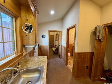 2710 N State Highway 80 Nixon TX 78140