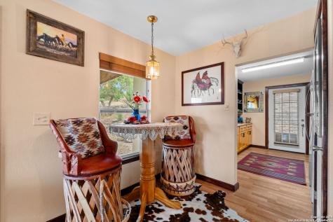 411 Valley View Pipe Creek TX 78063