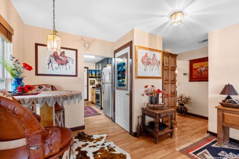 411 Valley View Pipe Creek TX 78063