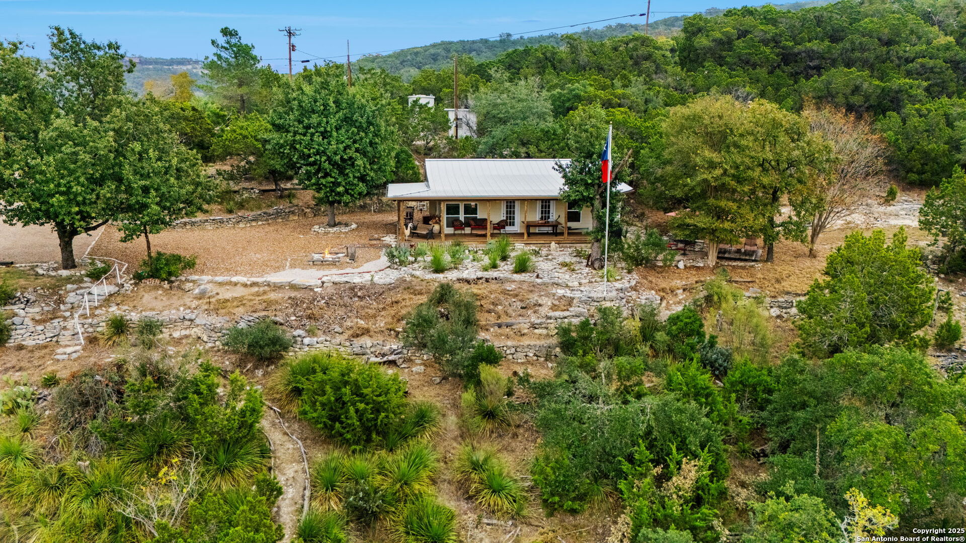 411 Valley View Pipe Creek TX 78063