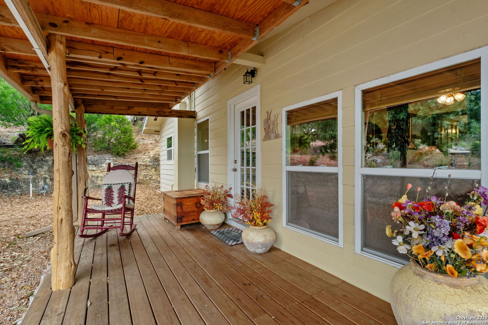 411 Valley View Pipe Creek TX 78063