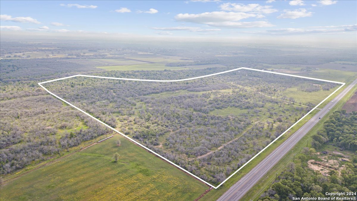 5304 Us Highway 87 Stockdale TX 78160