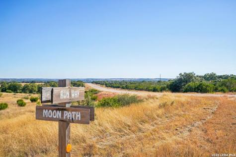 174 Cedar Rock Trail Hunt TX 78024