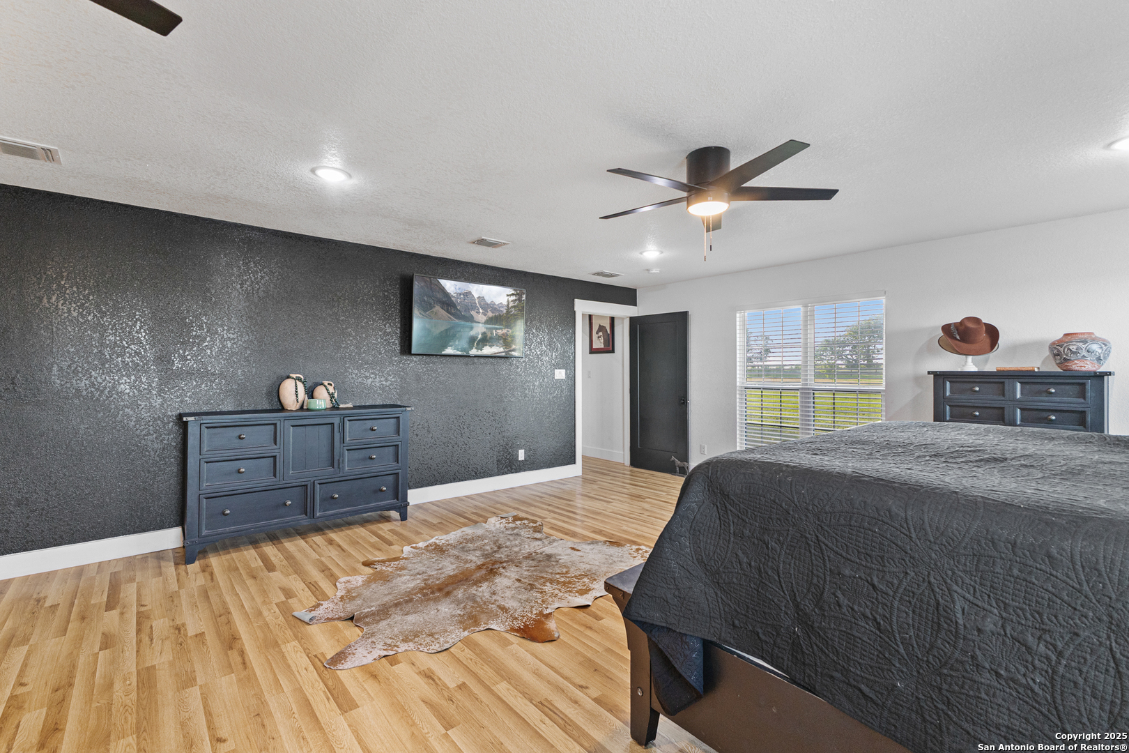 1591 Leissner School Seguin TX 78155