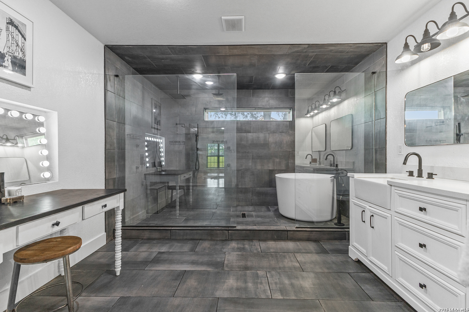 1591 Leissner School Seguin TX 78155