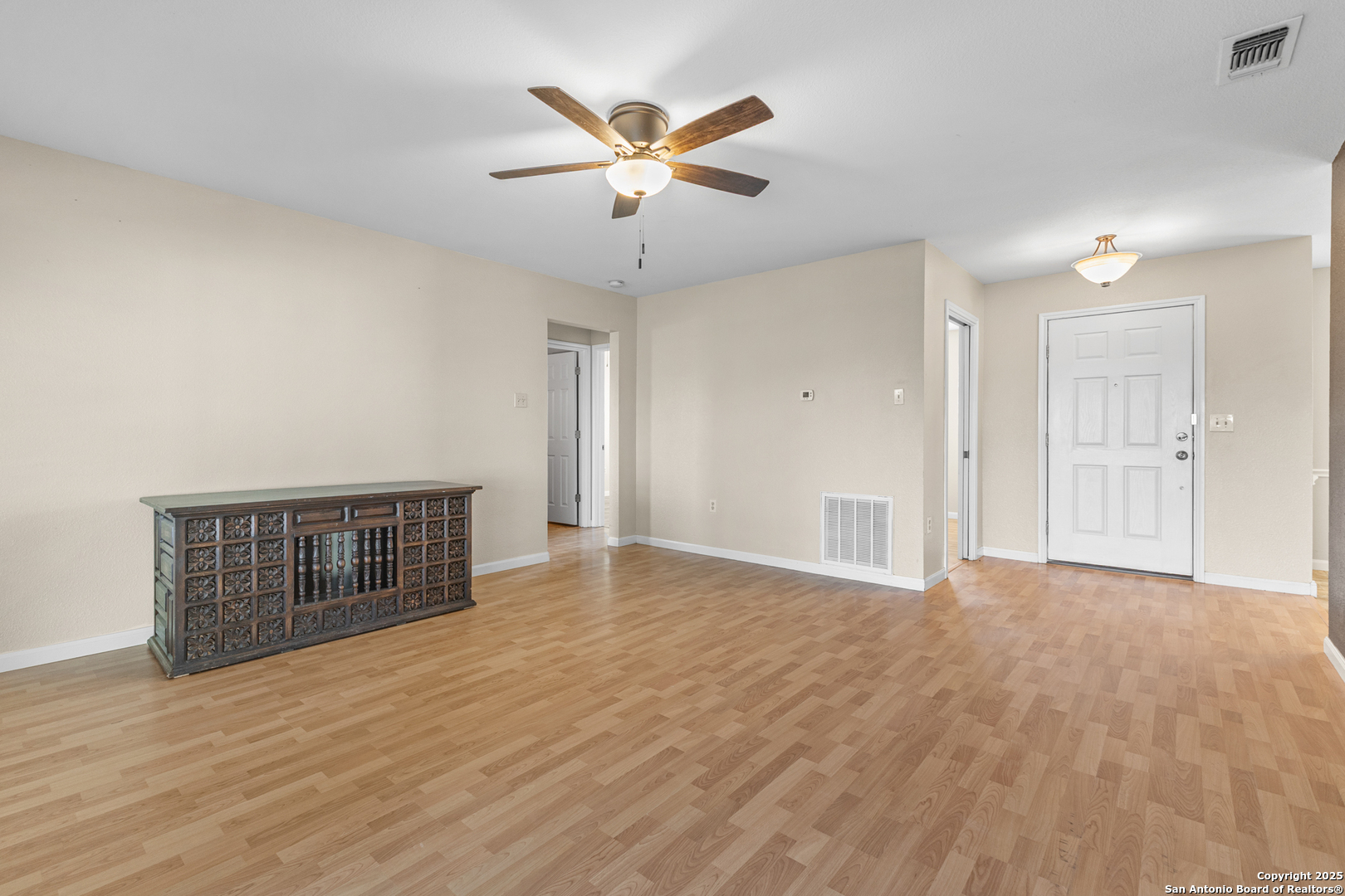 1591 Leissner School Seguin TX 78155